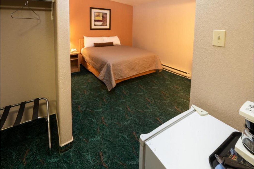 Keystone Motor Inn, a Travelodge by Wyndham 10/63