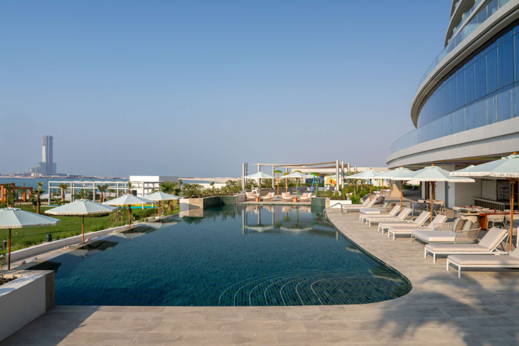 SO/RAS AL KHAIMAH ADULTS ONLY 13 22/55