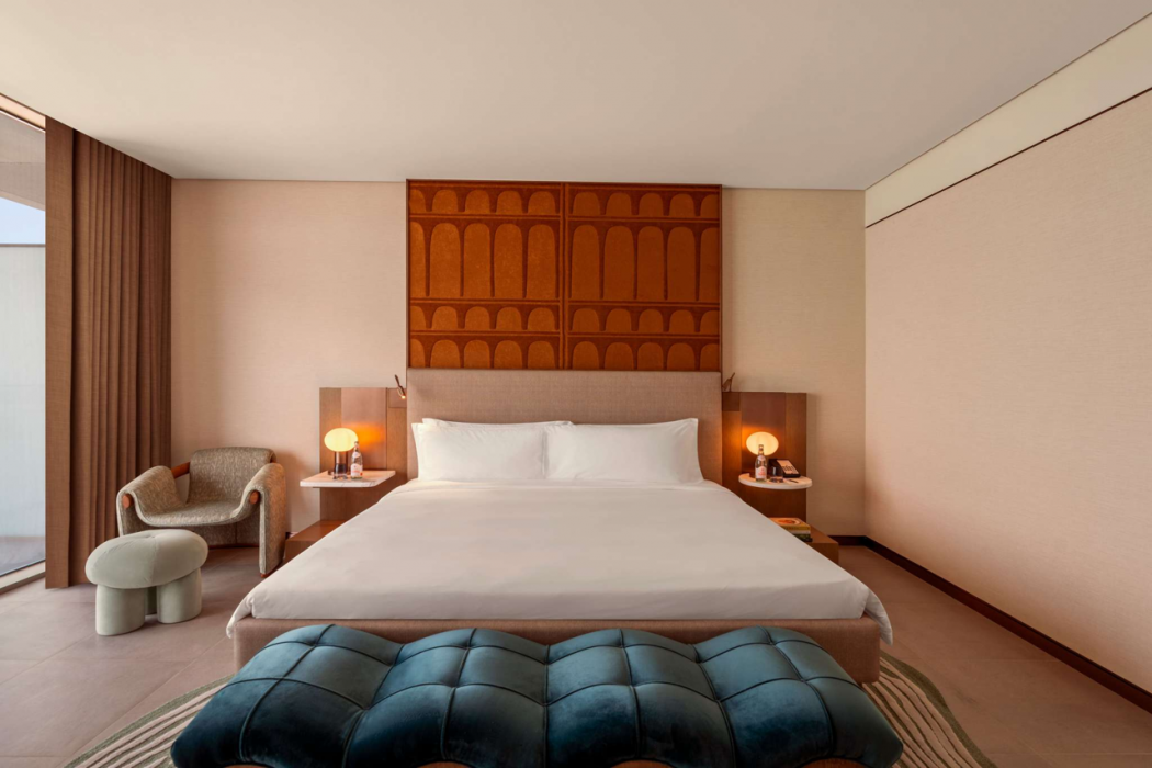 SO/RAS AL KHAIMAH ADULTS ONLY 13 6/55