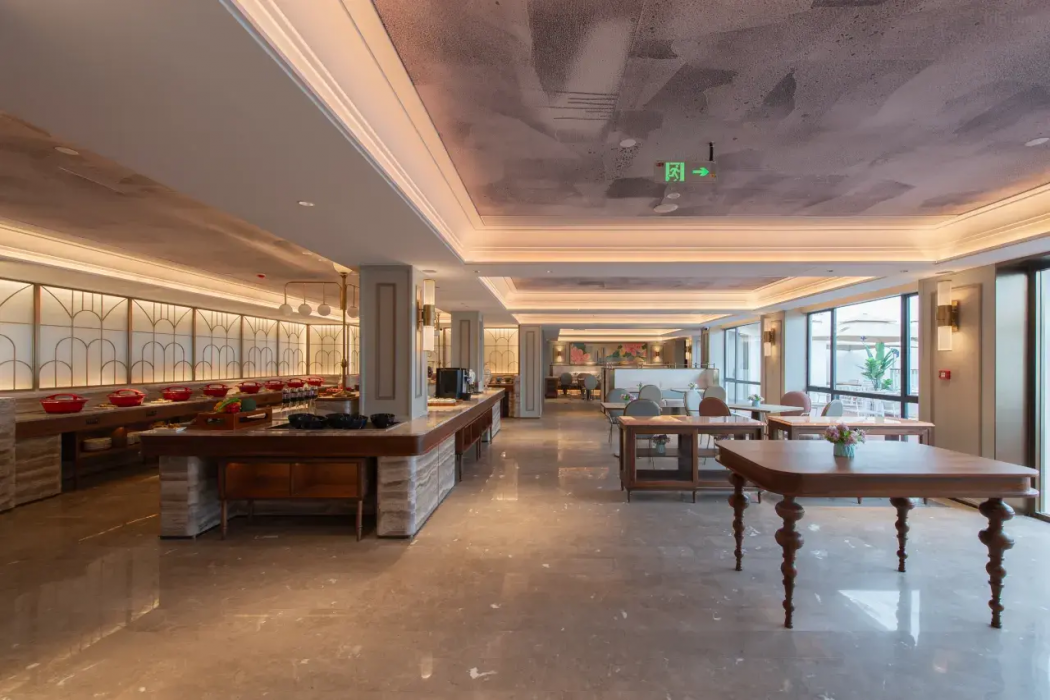 Mercure Hainan Sanya Bay 32/35