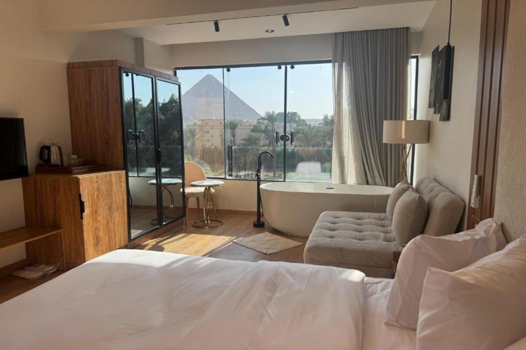 Palacio Pyramids Hotel 41/80