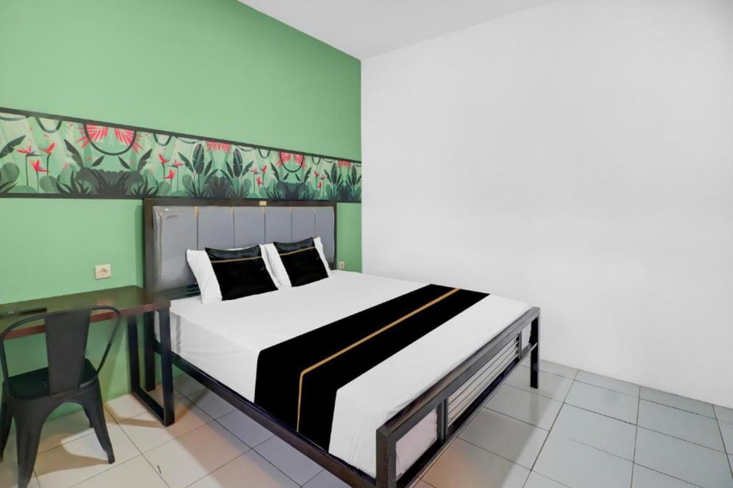 Hotel O near Trans Studio Theme Park (formerly Sunset Cozy Residence) 13/29