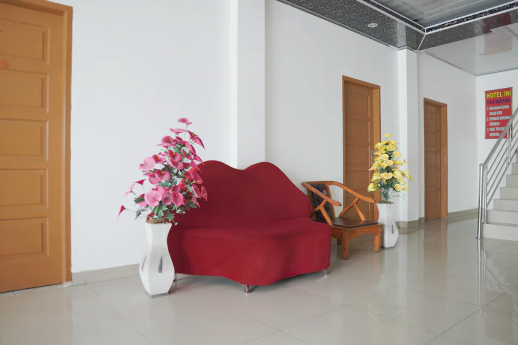 Hotel O near Transmart Padang (formerly Sulaiman Residence) 43/62
