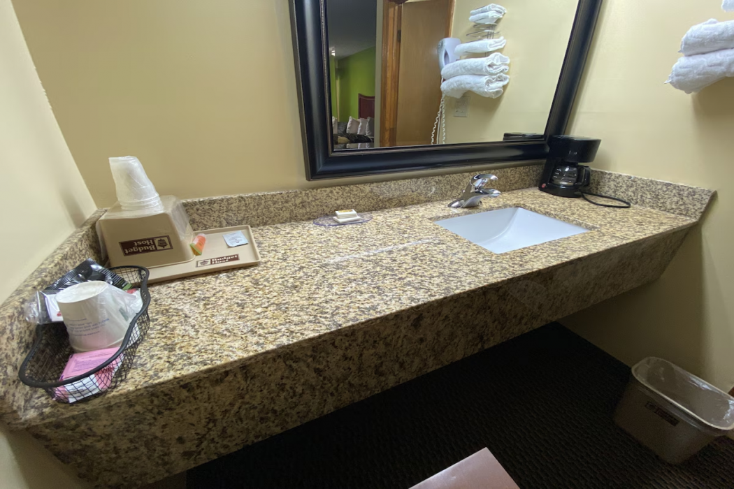 Rodeway Inn Baxley, GA 22/86