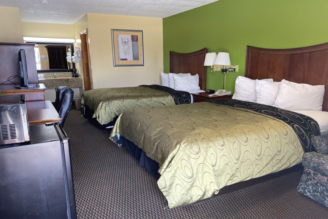 Rodeway Inn Baxley, GA 52/86