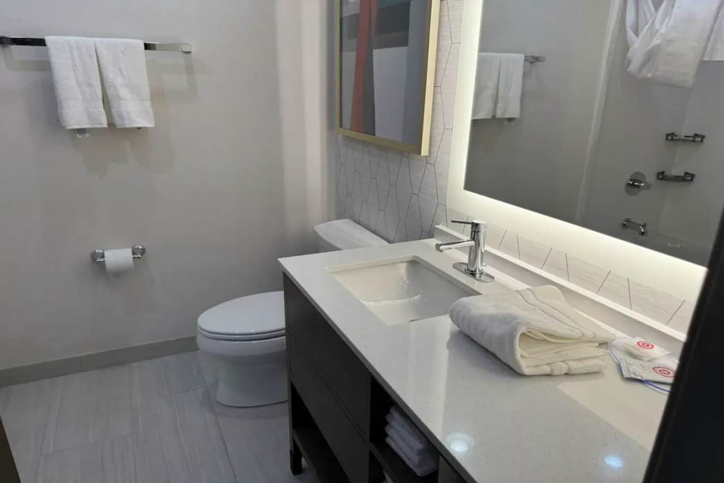 Comfort Inn & Suites Colby 9/22