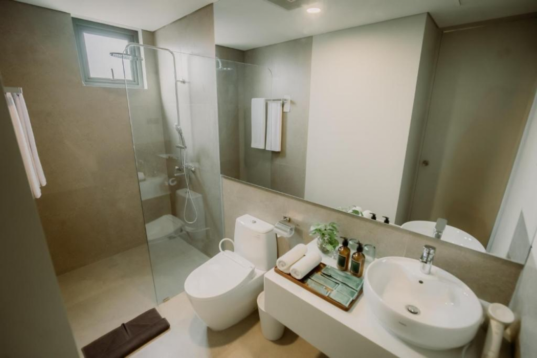 Jiro Hotel 11/50