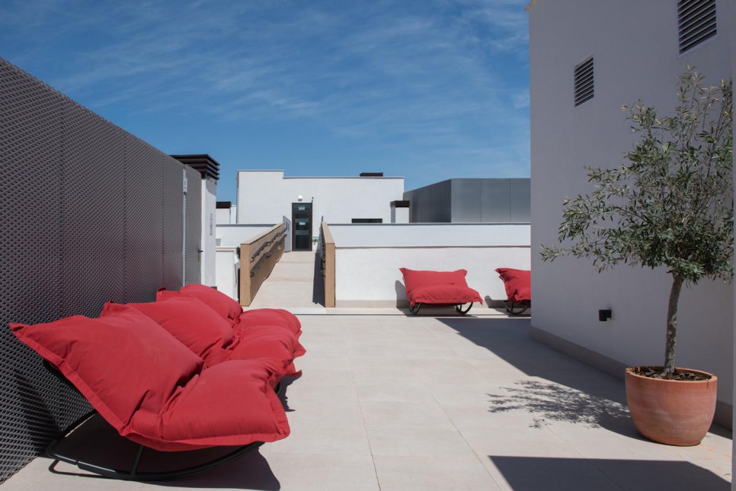 Libere Seville Plaza Nueva 45/68