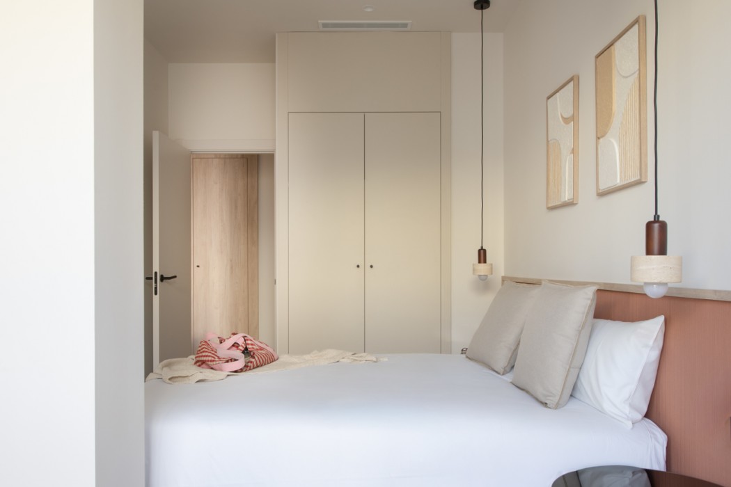 Libere Seville Plaza Nueva 16/68