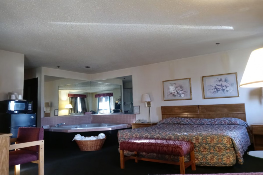 Quality Inn New Martinsville, WV 17/65
