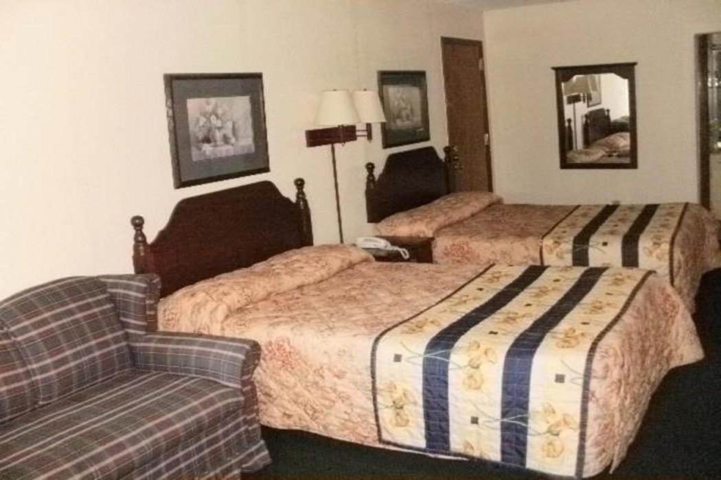 Rodeway Inn Whiteville, NC 5/17