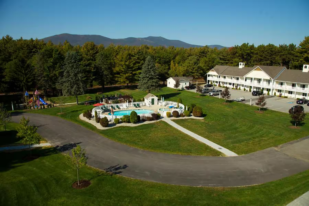 Golden Gables Inn Dazzler Select by Wyndham 4/60