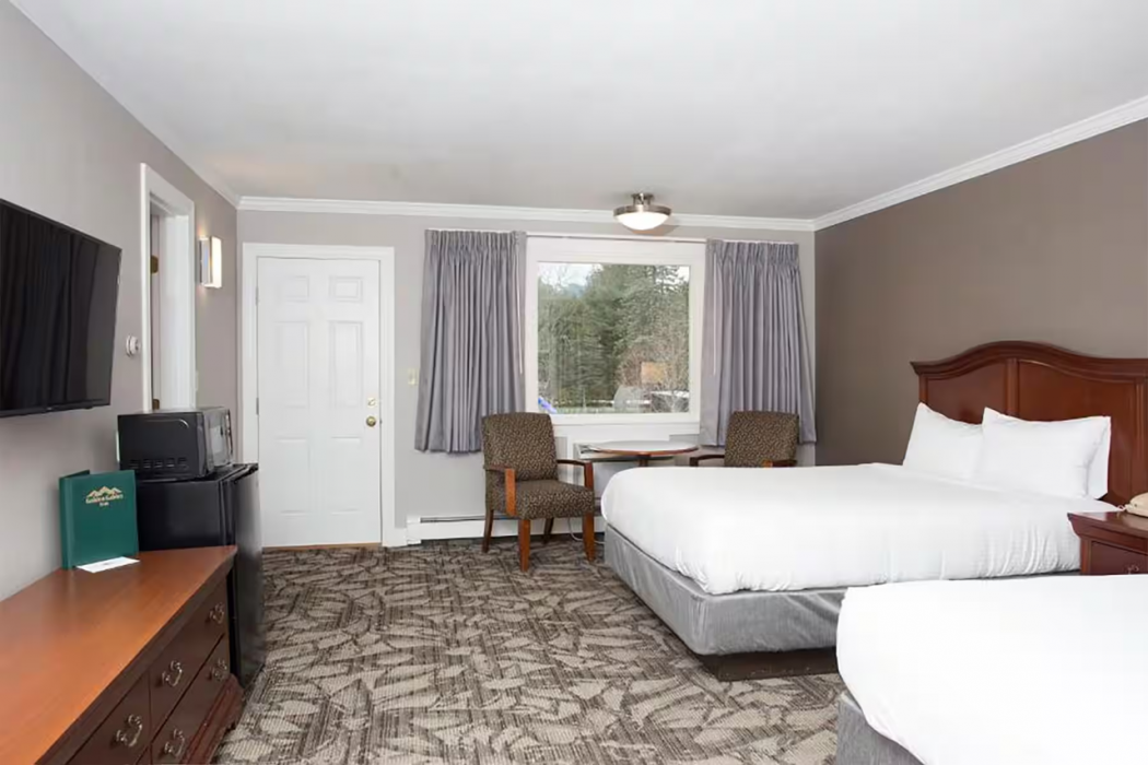 Golden Gables Inn Dazzler Select by Wyndham 12/60
