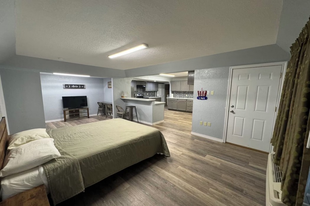 Econo Lodge Canadian, TX 10/22