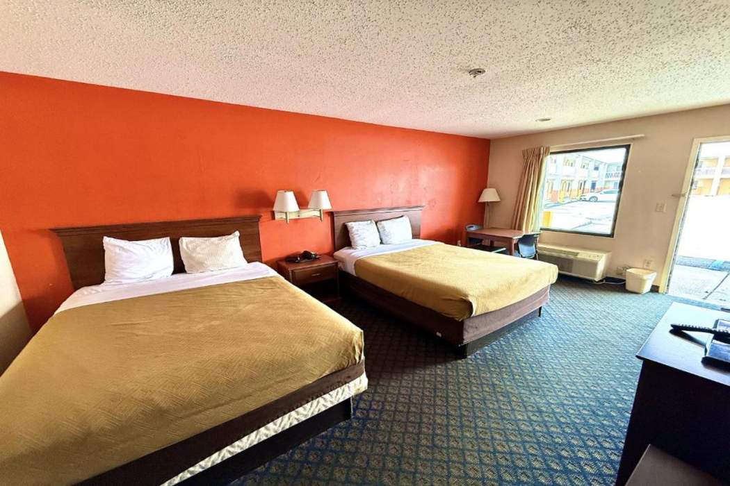 Luxury Inn By Hotel O Hattiesburg, MS 17/50