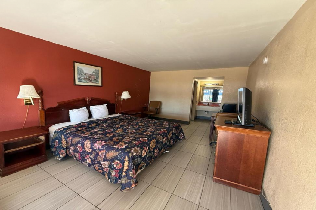 Luxury Inn By Hotel O Hattiesburg, MS 18/50