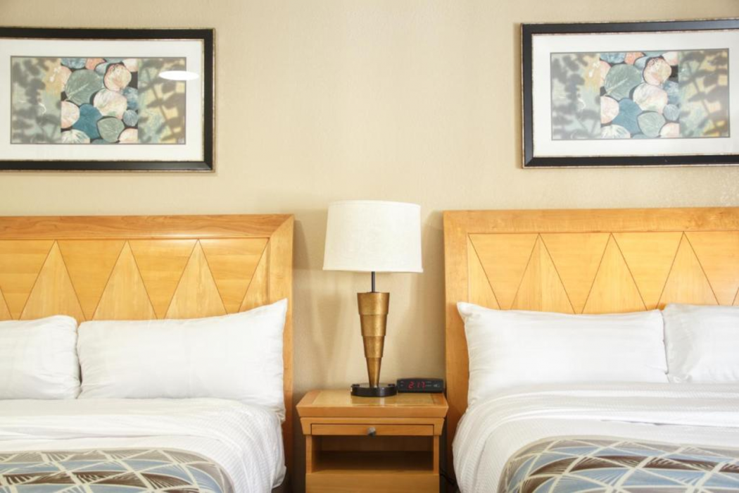 Rodeway Inn Adams, MA 10/34