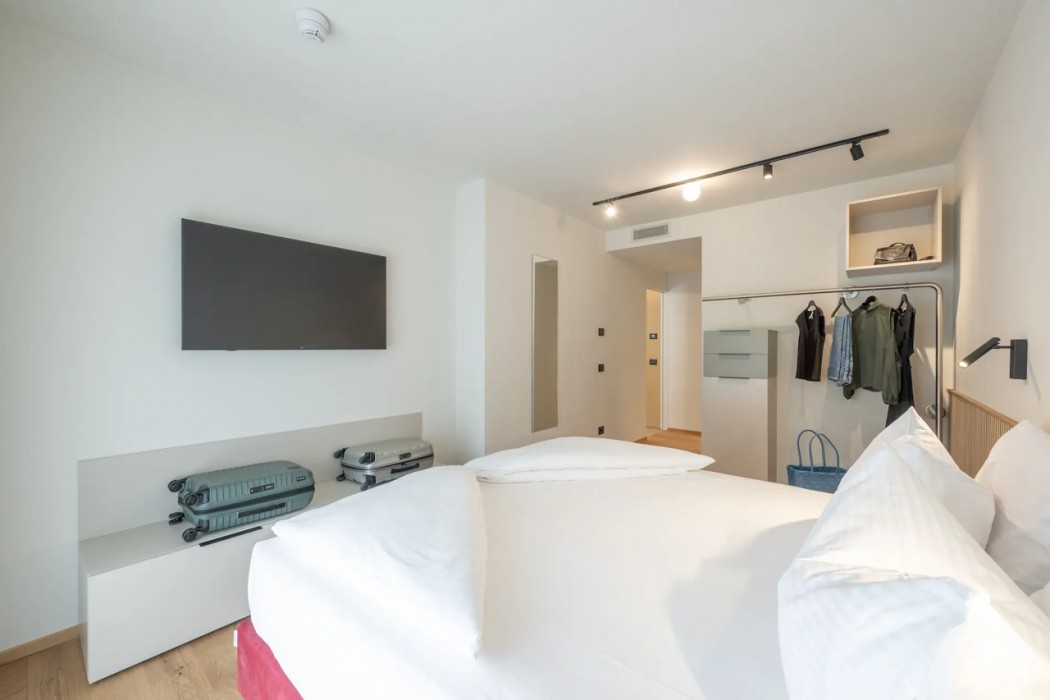 Etra Suites and Apartments 9/53