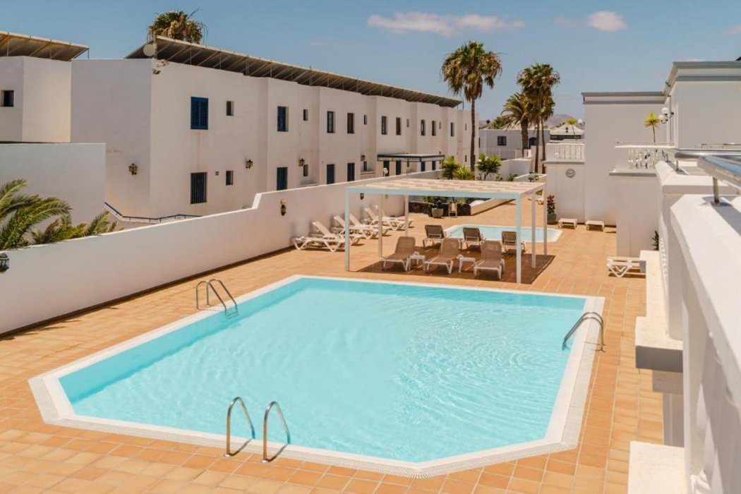 Corona Mar Apartments - Select Adults PLUS 16 19/30