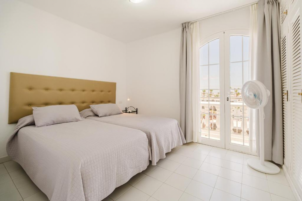 Corona Mar Apartments - Select Adults PLUS 16 13/30