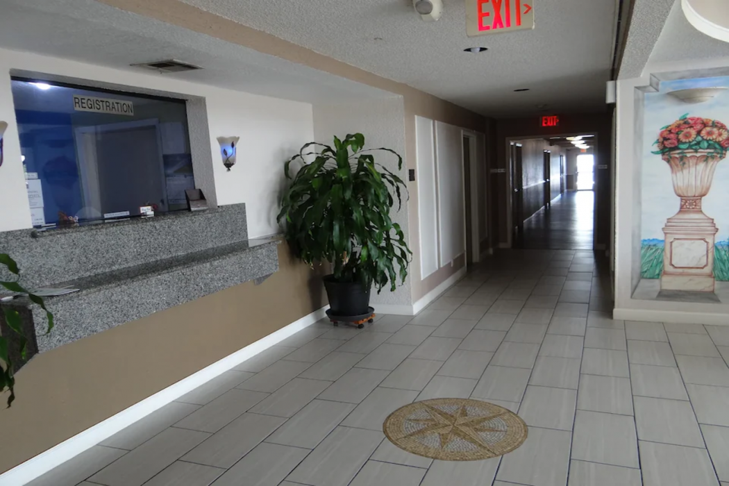 Lobby at Regency Inn & Suites Houston East I 10, HOUSTON - TX