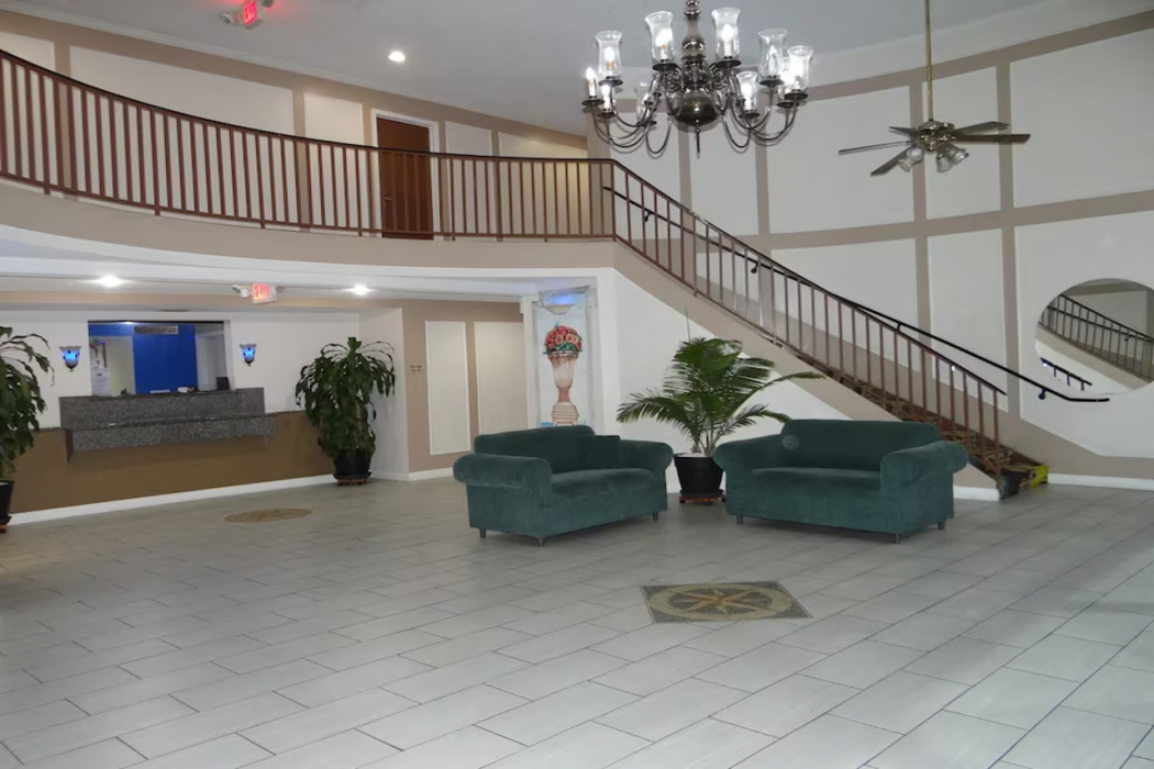 Regency Inn & Suites Houston East I 10 6/52