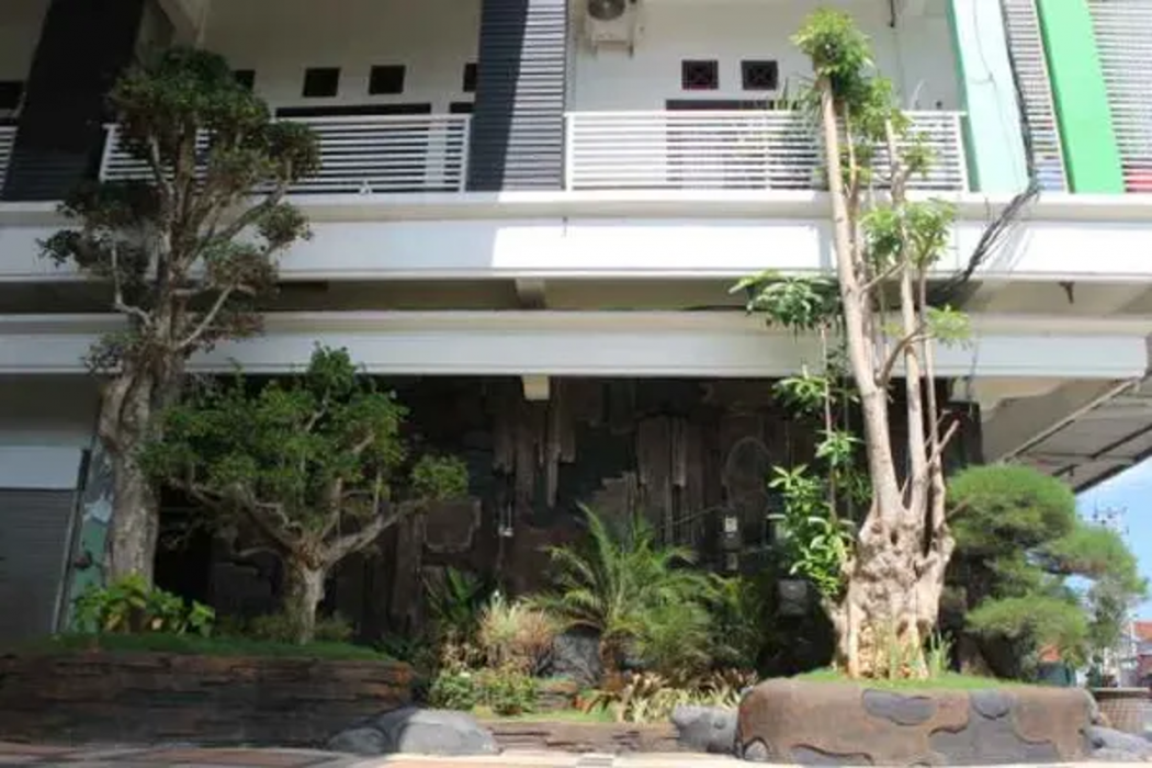 Cahaya Berlian Hotel 2/36