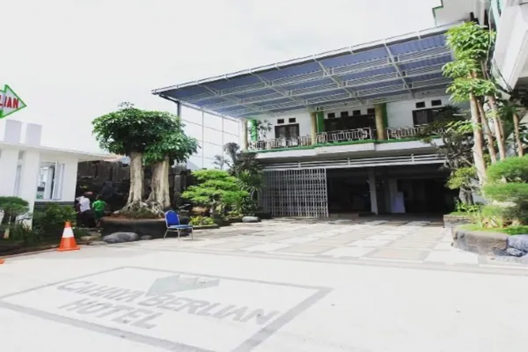 Cahaya Berlian Hotel 1/36