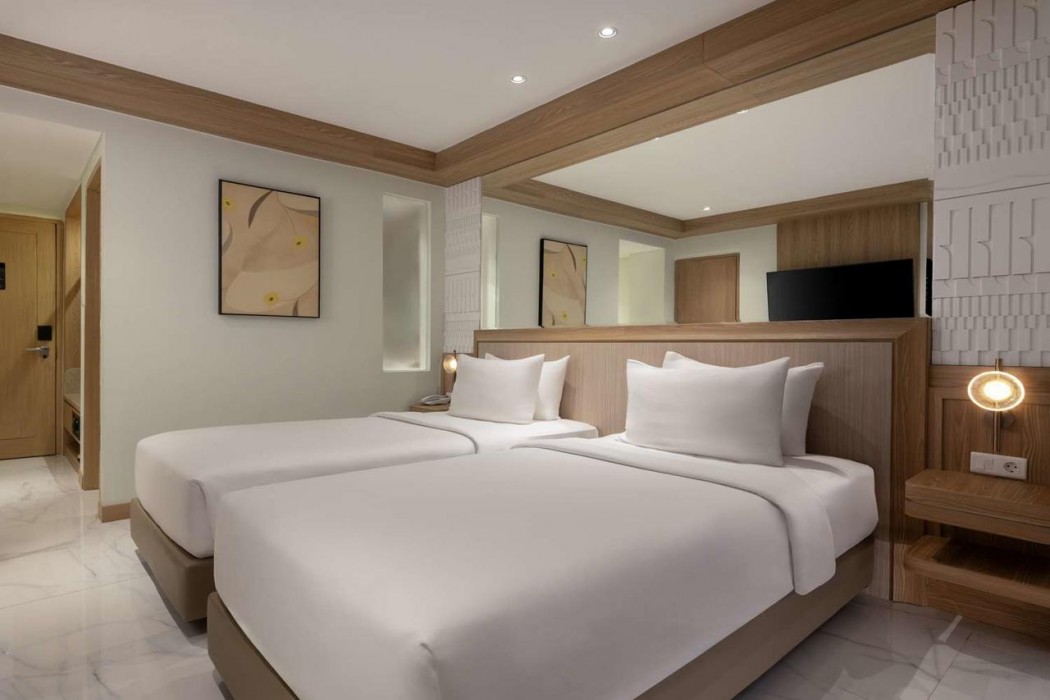 Golden Hill by Golden Tulip 6/38