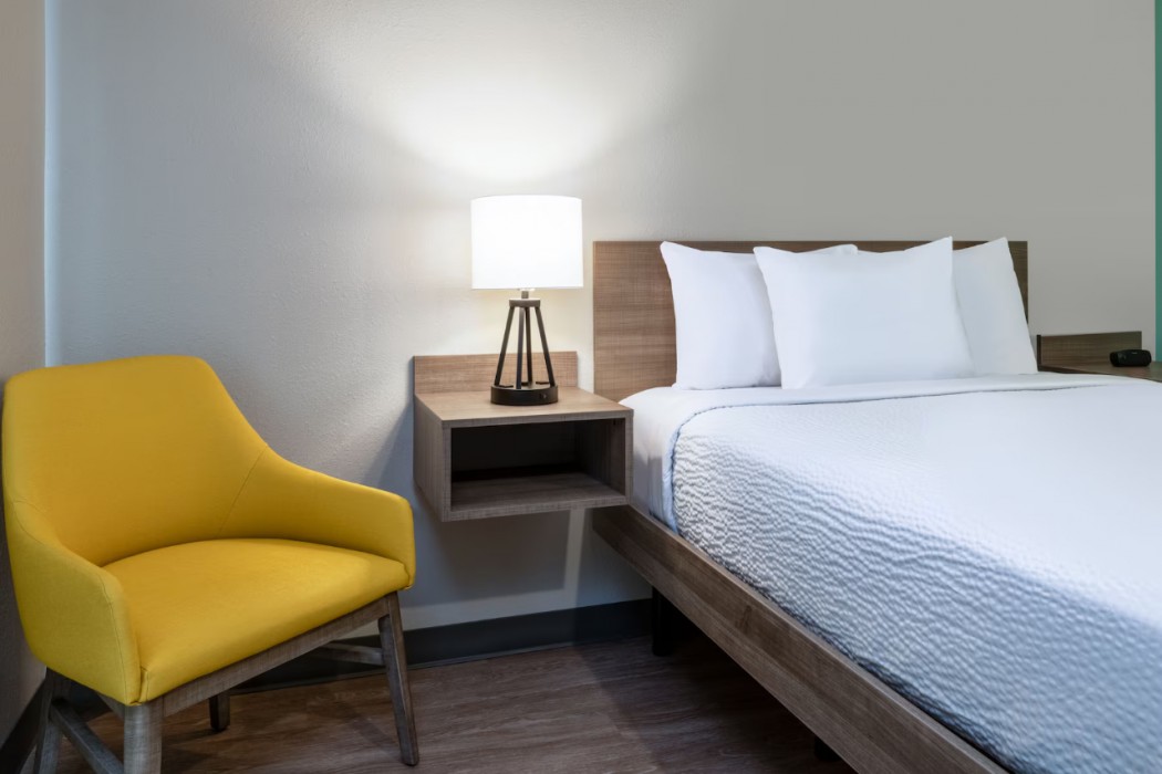 ECHO Suites Extended Stay by Wyndham Bozeman 23/68