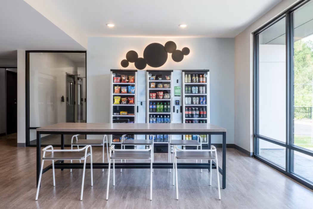 ECHO Suites Extended Stay by Wyndham Bozeman 43/68