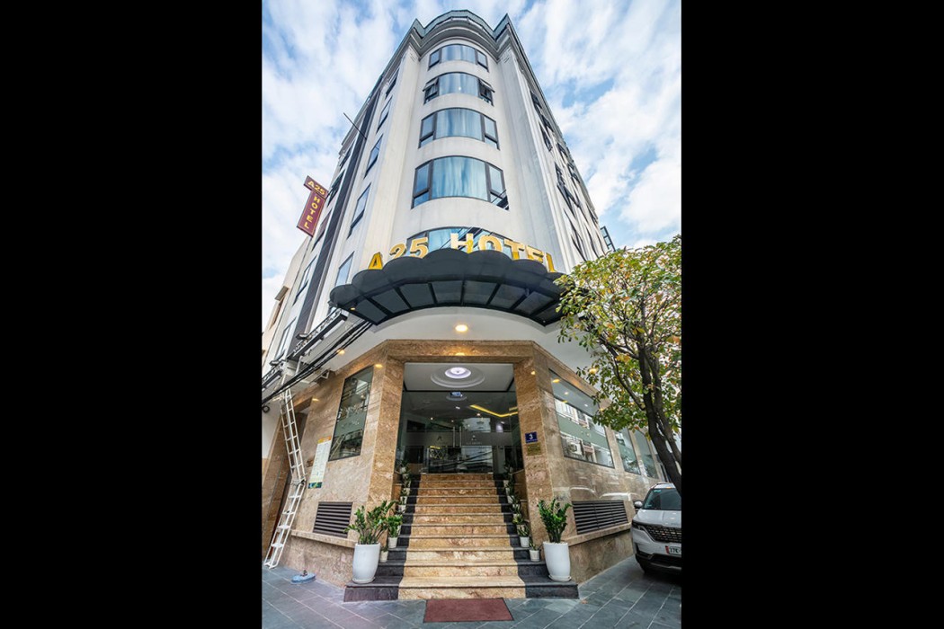 A25 Hotel - 193 Trung Kính 1/23