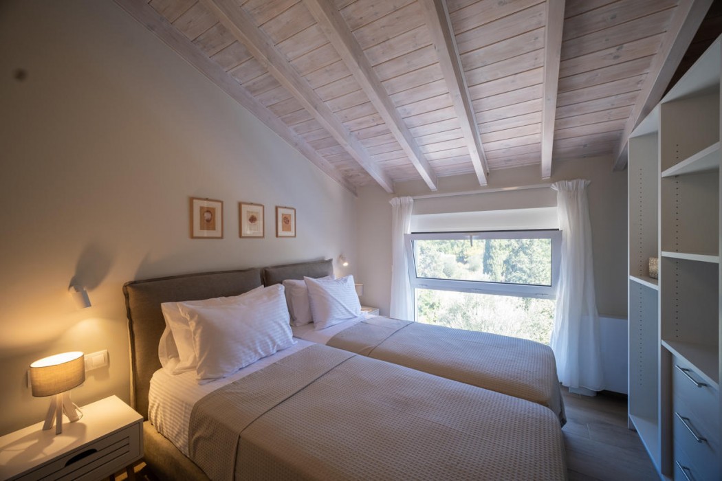Giardinia Holiday Homes 12/28