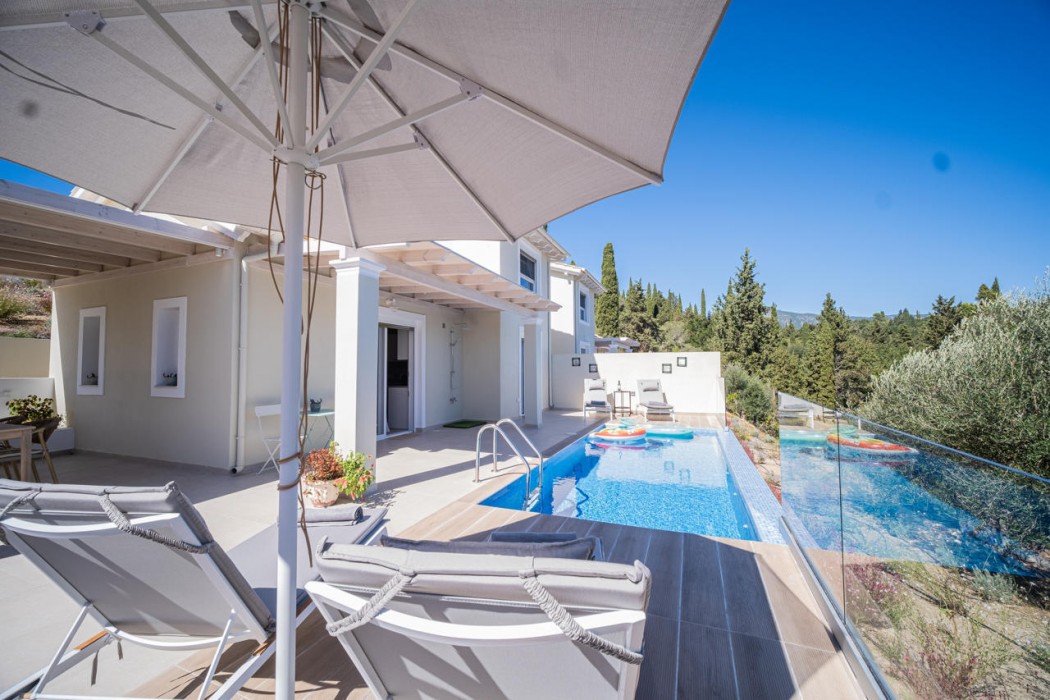 Giardinia Holiday Homes 26/28