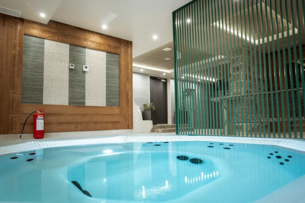 Angelina Apart Hotel&Spa Divcibare 46/83