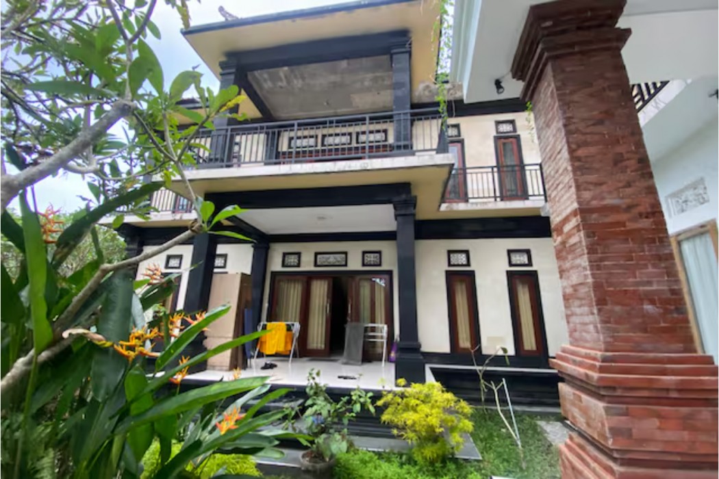 Capital O 93844 Arta Adi Homestay NearBali Zoo photo2