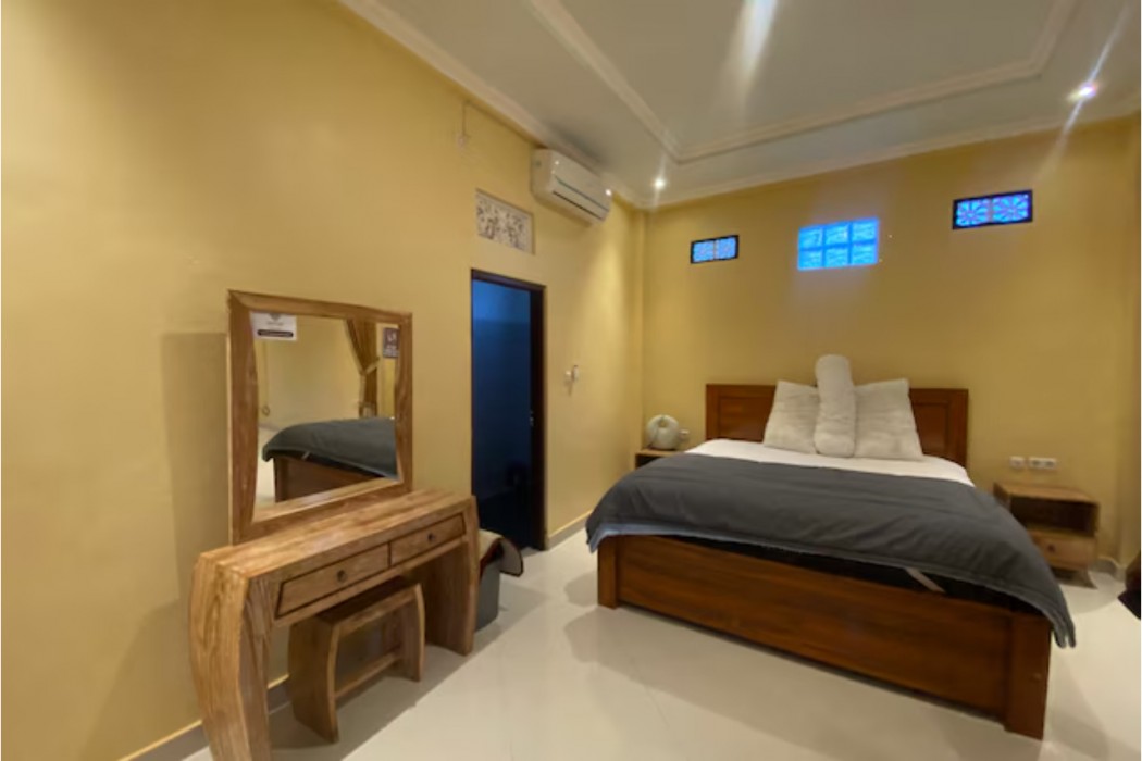 Capital O 93844 Arta Adi Homestay NearBali Zoo 13/24