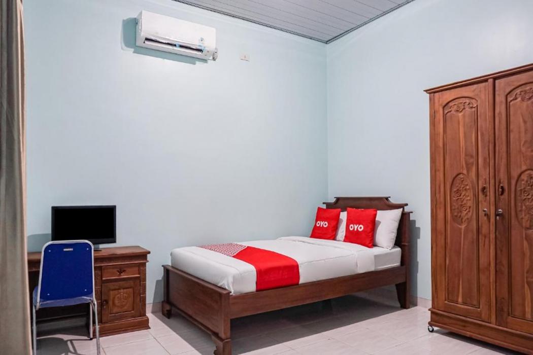 Hotel O Guest House Riharti Syariah 9/43