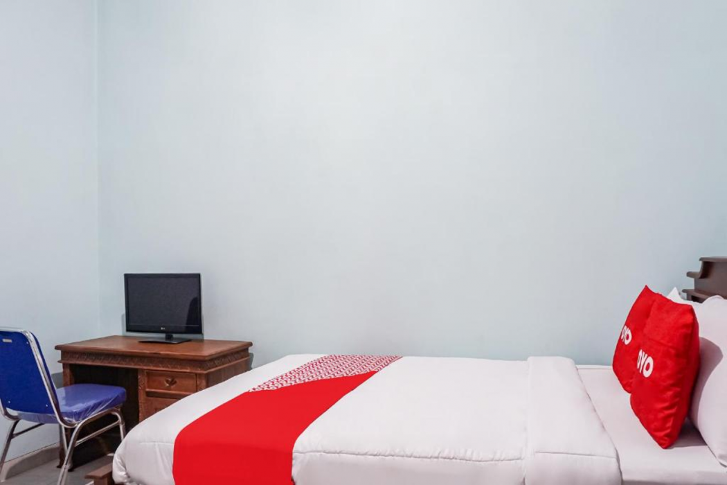 Hotel O Guest House Riharti Syariah 8/43