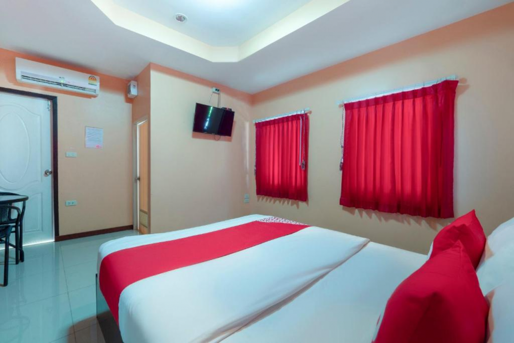 OYO 1166 Train Way Resort 8/36