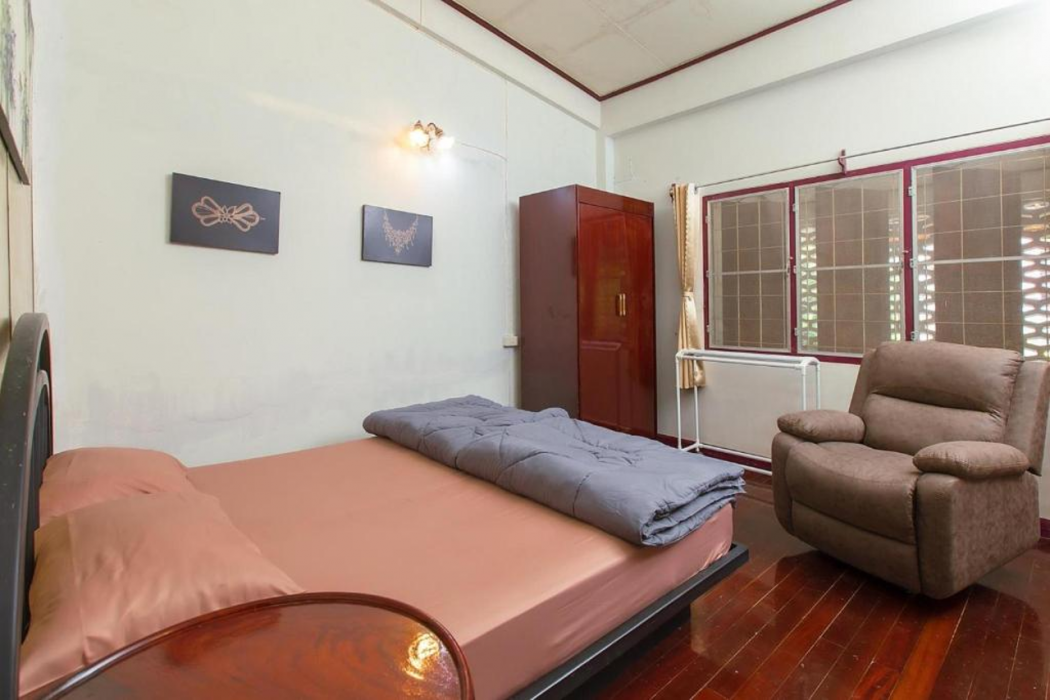 OYO 75469 Baan Kong Hostel 13/27