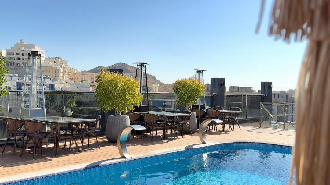 Le Reve Hotel 80/134