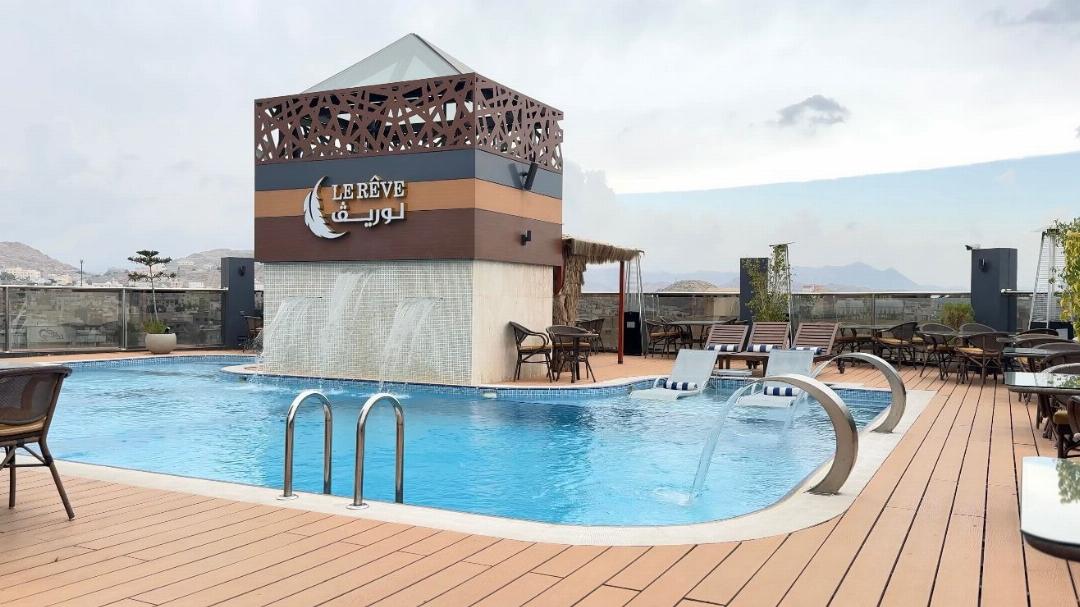 Le Reve Hotel 81/134