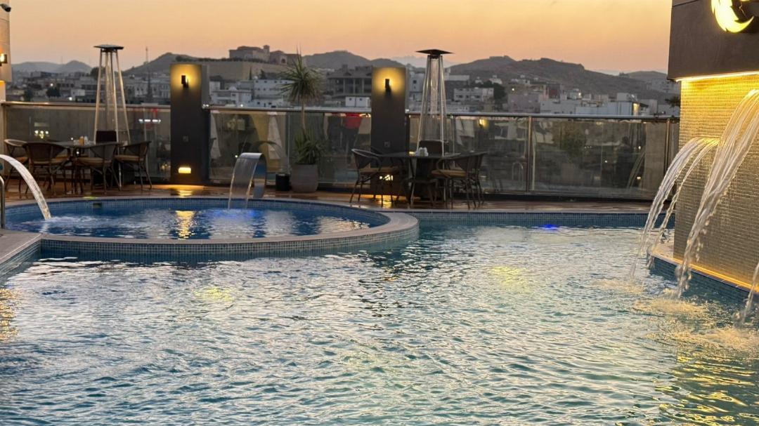 Le Reve Hotel 95/134