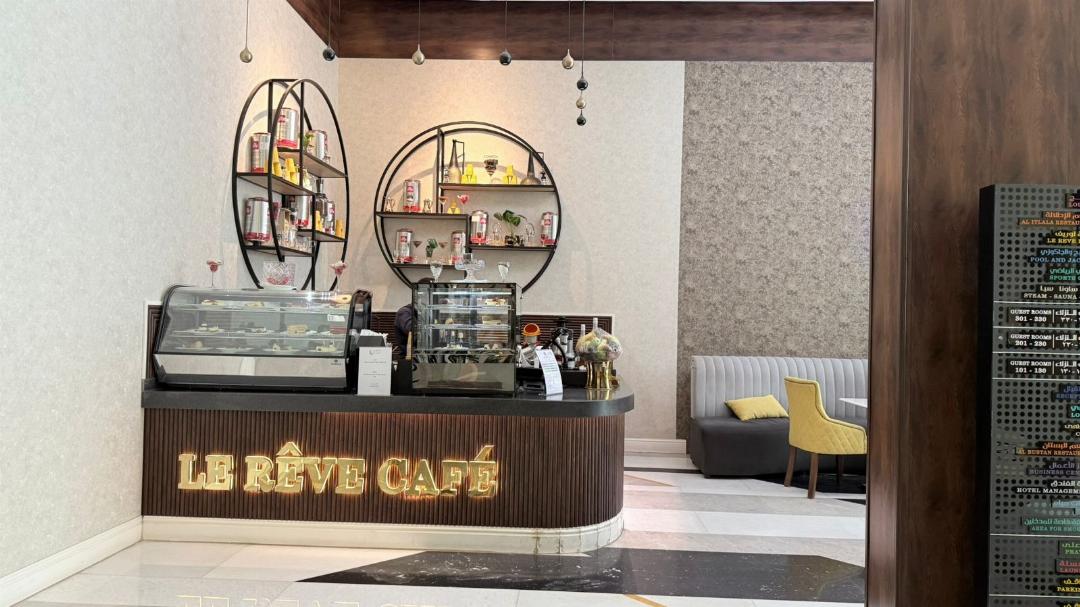 Le Reve Hotel 41/134