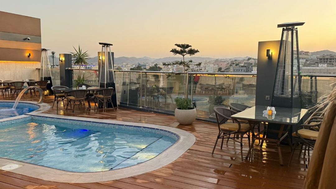 Le Reve Hotel 83/134
