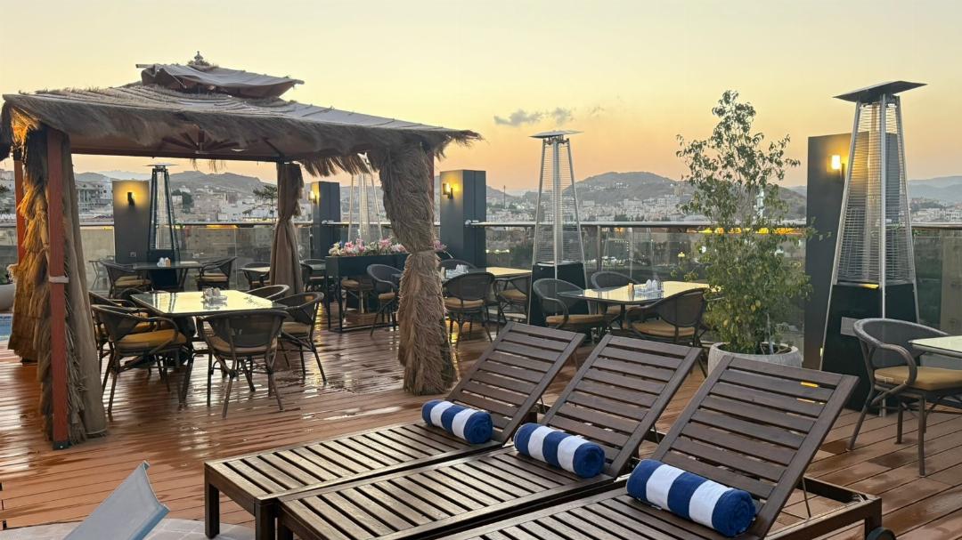 Le Reve Hotel 90/134