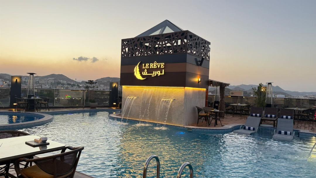Le Reve Hotel 86/134