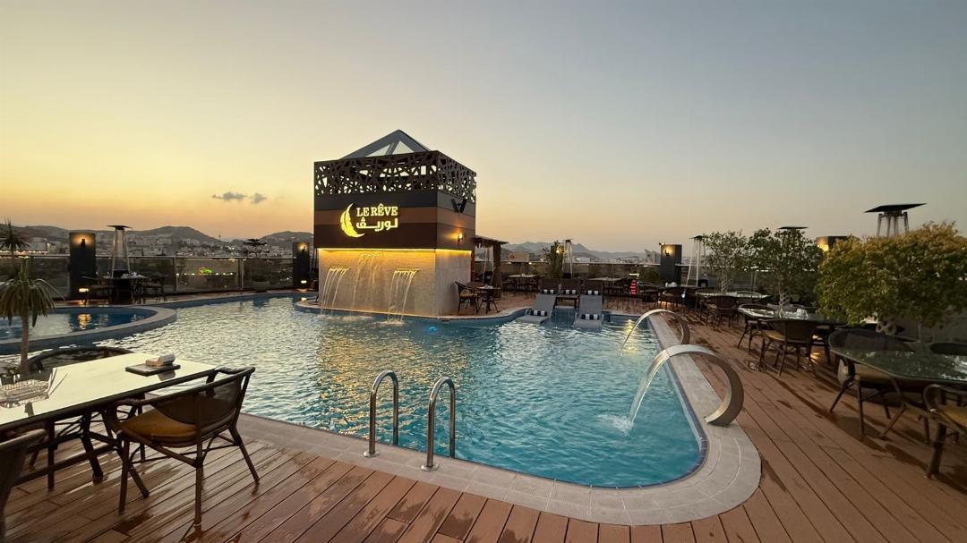Le Reve Hotel 85/134
