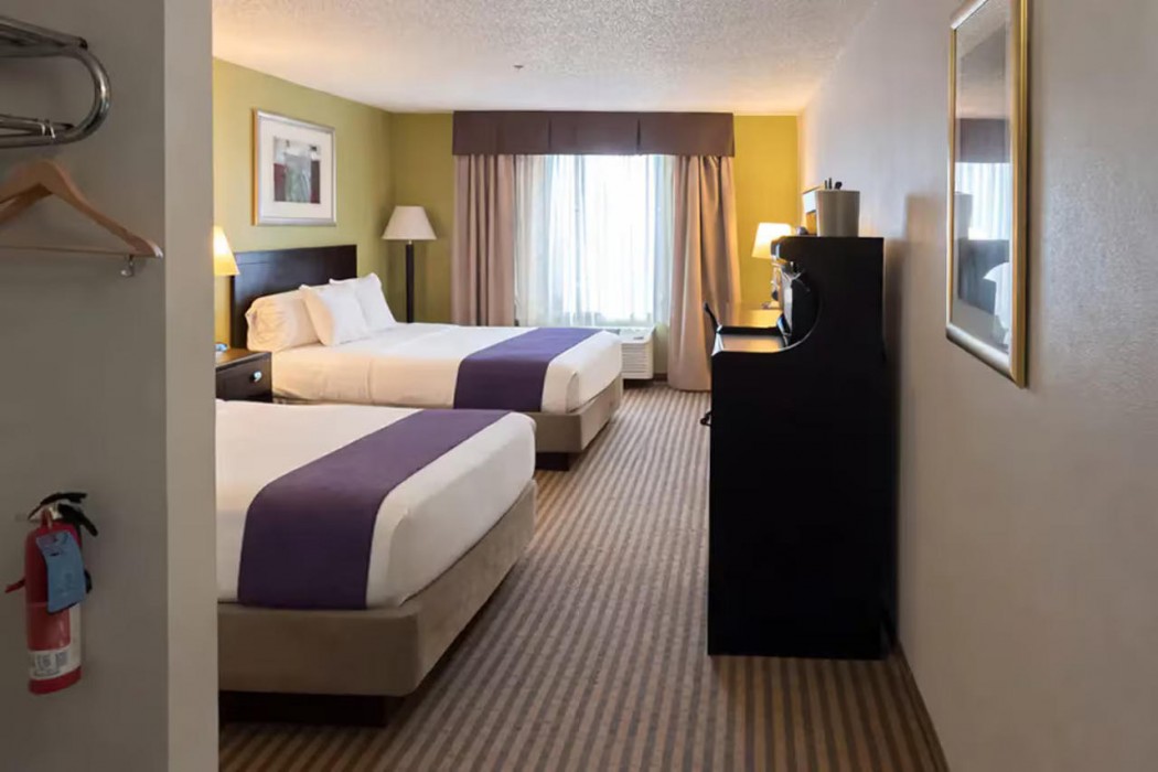 Sleep Inn & Suites Kalamazoo East 5/10